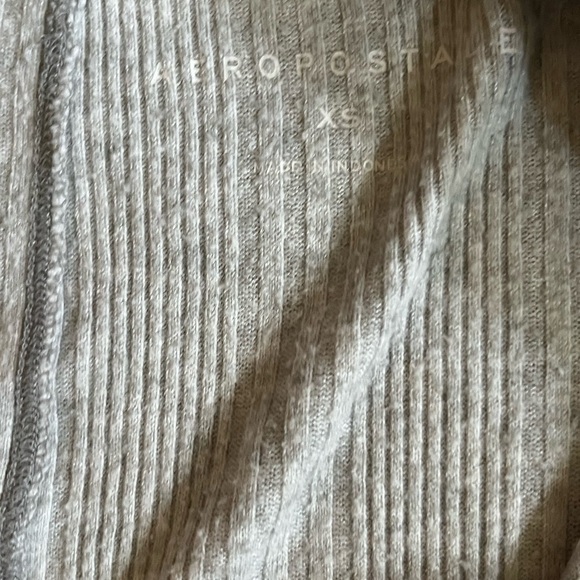 Aeropostale Gray Ribbed Long Sleeve Shirt - Picture 2 of 2